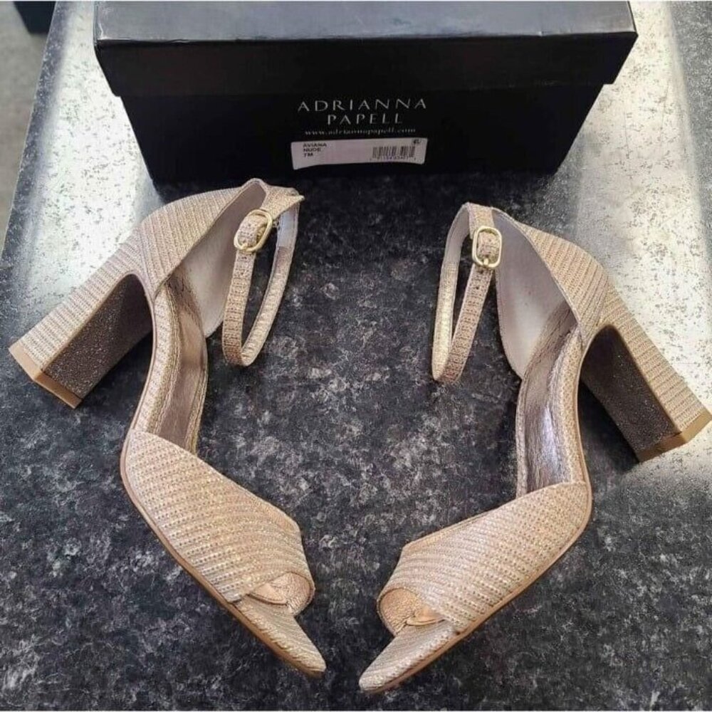 Adrianna Papell Women's Aviana Heels. Nude, Size 7 - Picture 4 of 8